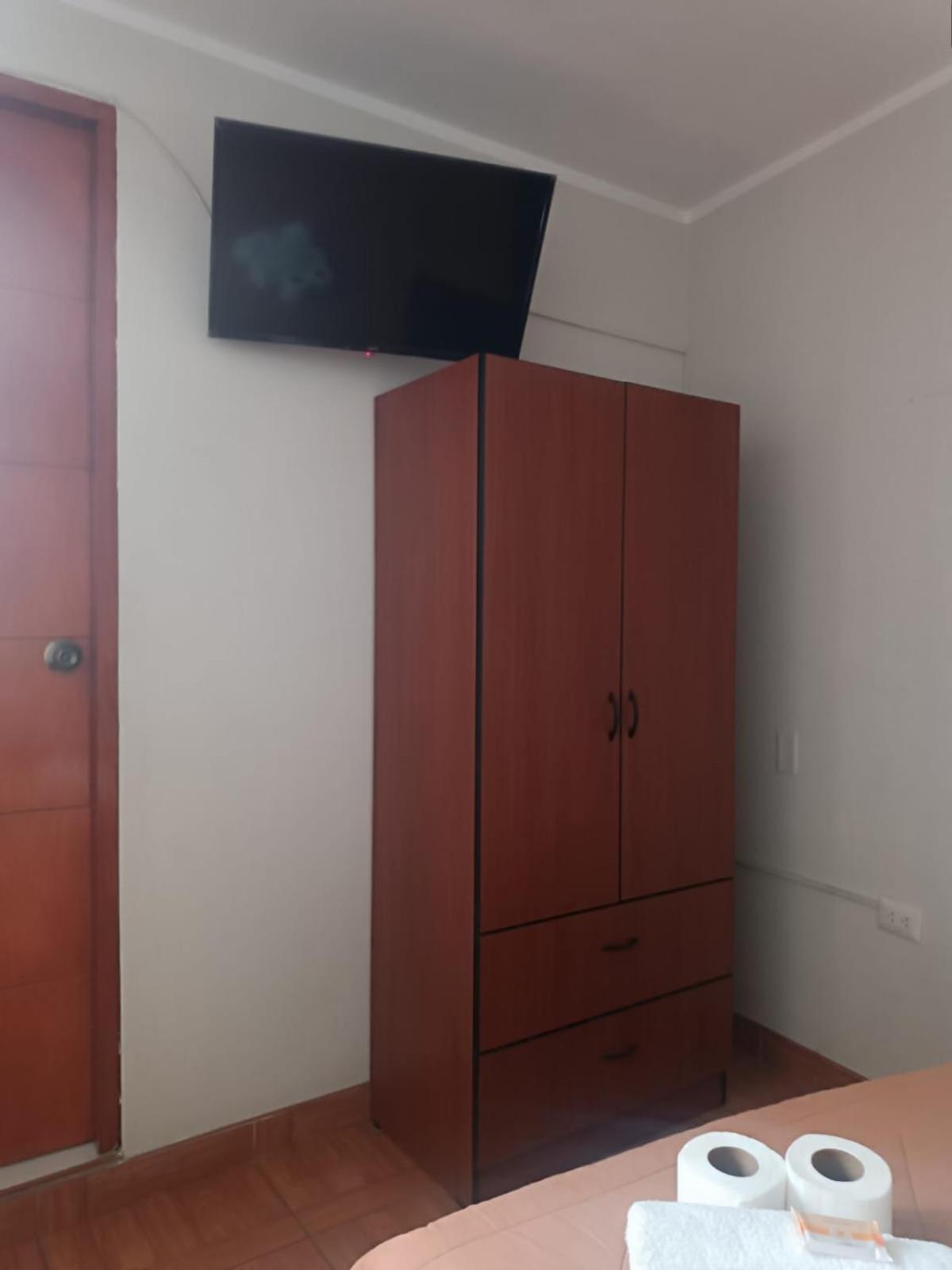 Hostal Yuraq Wasi 596 อายากุตโช ภายนอก รูปภาพ