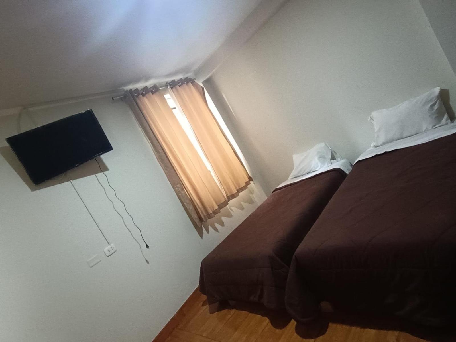Hostal Yuraq Wasi 596 อายากุตโช ภายนอก รูปภาพ