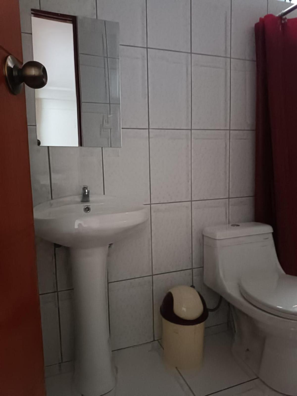 Hostal Yuraq Wasi 596 อายากุตโช ภายนอก รูปภาพ