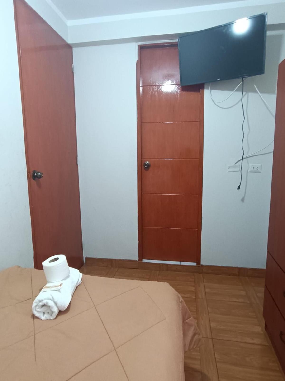 Hostal Yuraq Wasi 596 อายากุตโช ภายนอก รูปภาพ